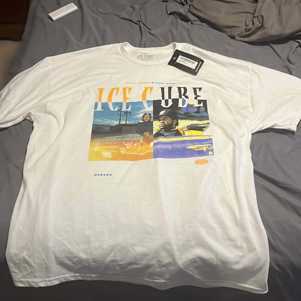 Ice cube graphic t shirt